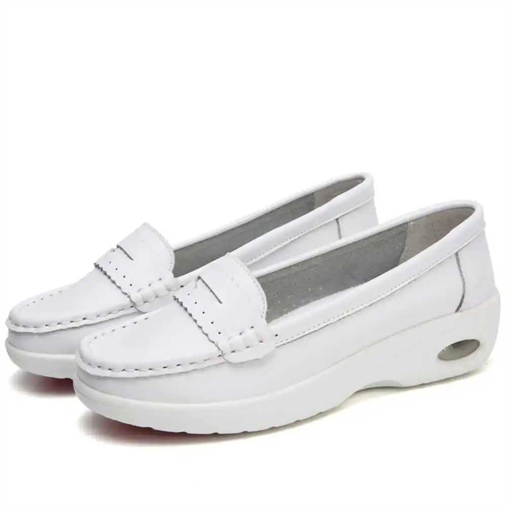 Thick Sole Slipon White Traine - đánh giá và giá Travel Accessories For Young Women