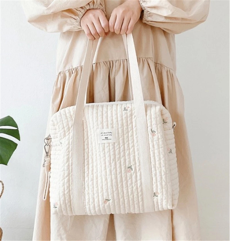 Embroidered Mommy Bag Handbag  - đánh giá và giá Travel Accessories For Baby