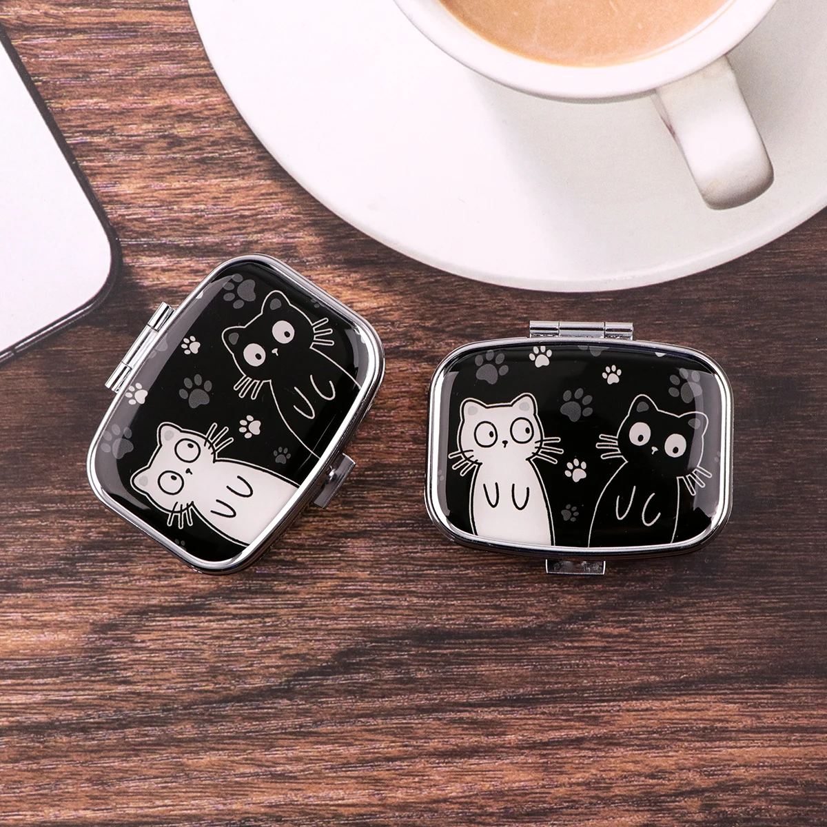 Cartoon Black And White Cat Tr - đánh giá và giá Travel Accessories Kit